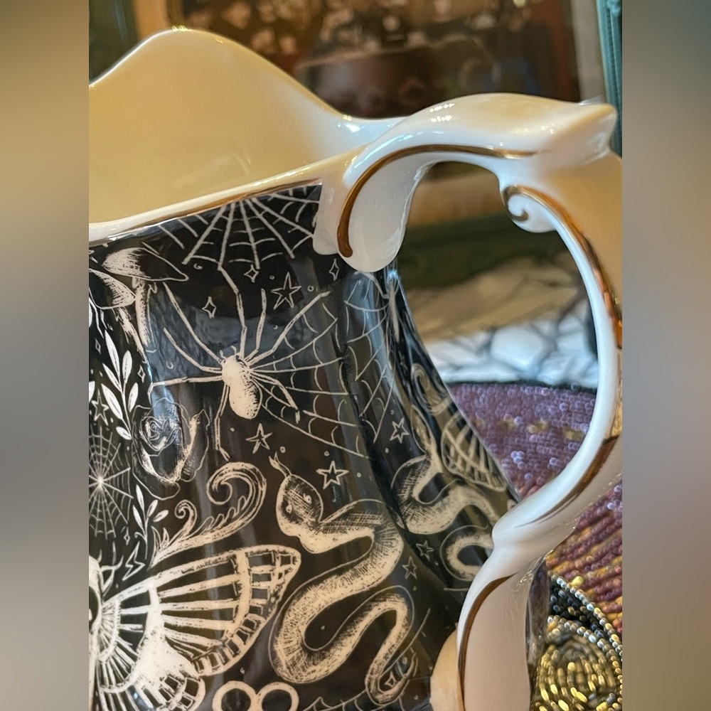 MONTEREY BAY NEW Fine Porcelain Gothic Serving Pitcher With Moth Skull Design - Picture 6 of 16